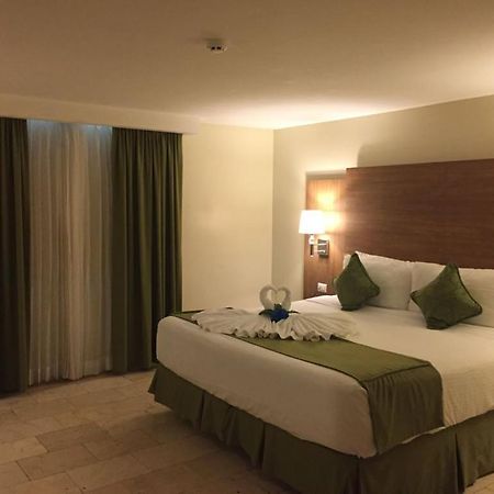 Hotel Suites Ambassador Panama City Exterior photo