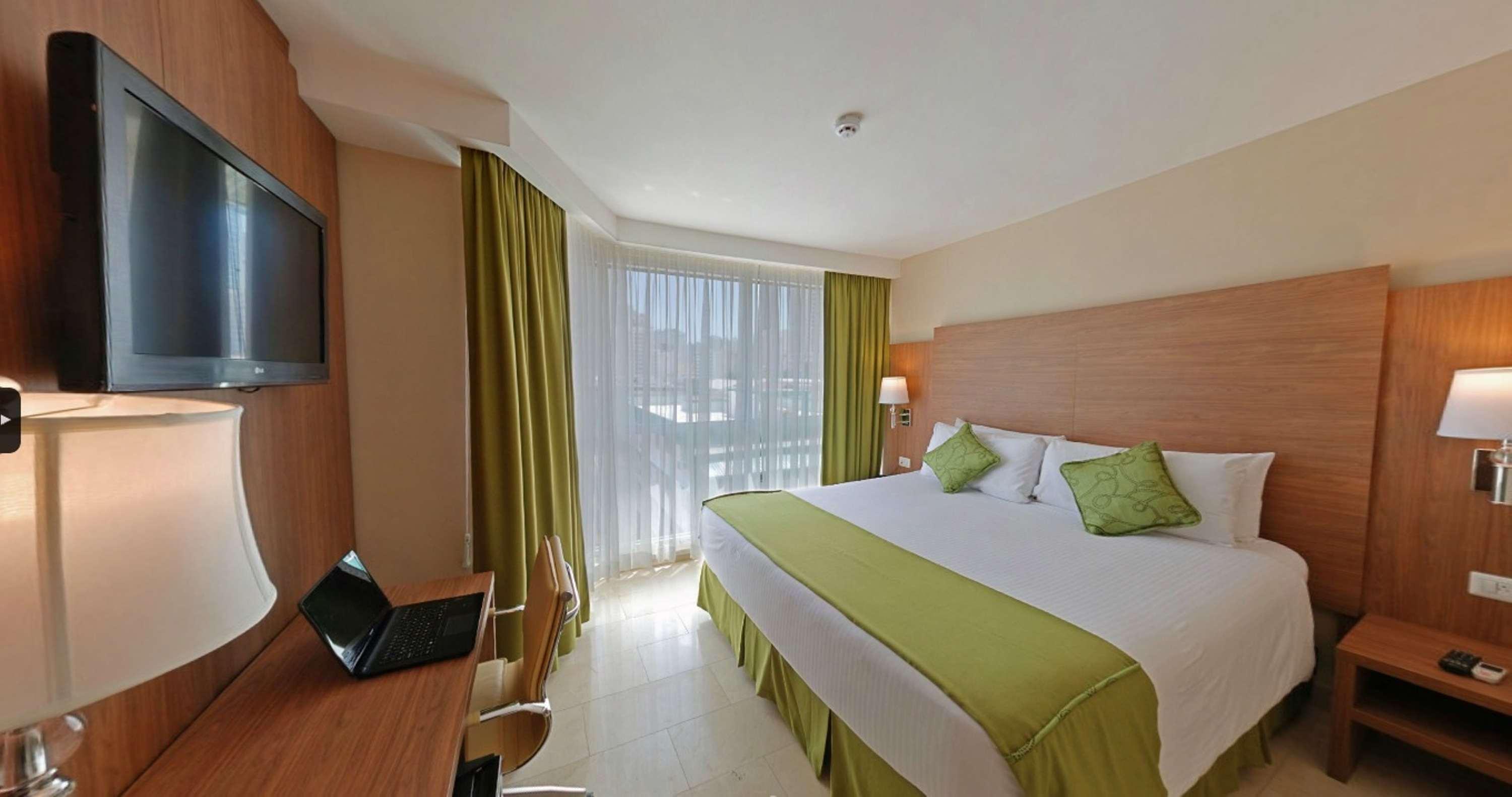 Hotel Suites Ambassador Panama City Exterior photo