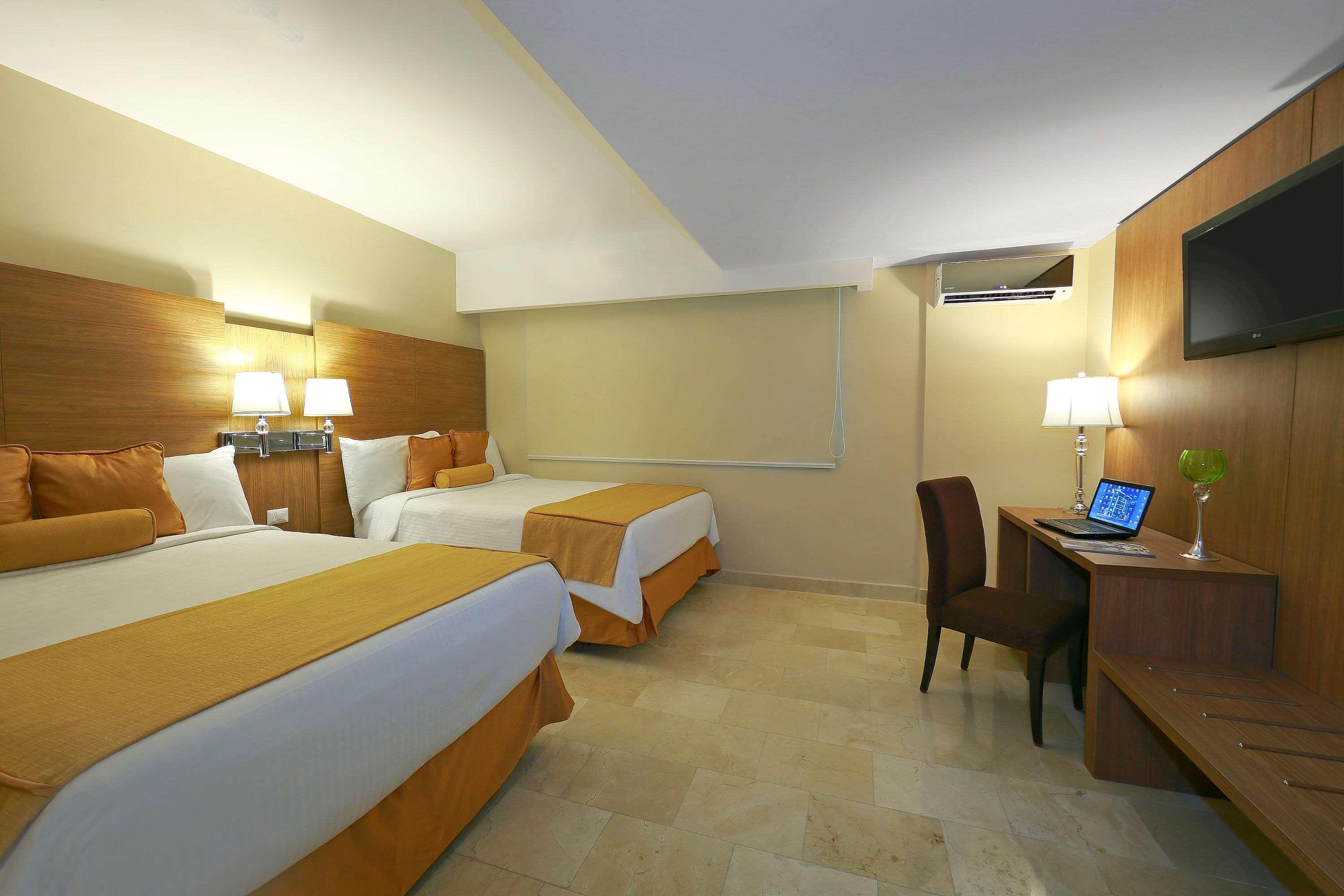 Hotel Suites Ambassador Panama City Exterior photo
