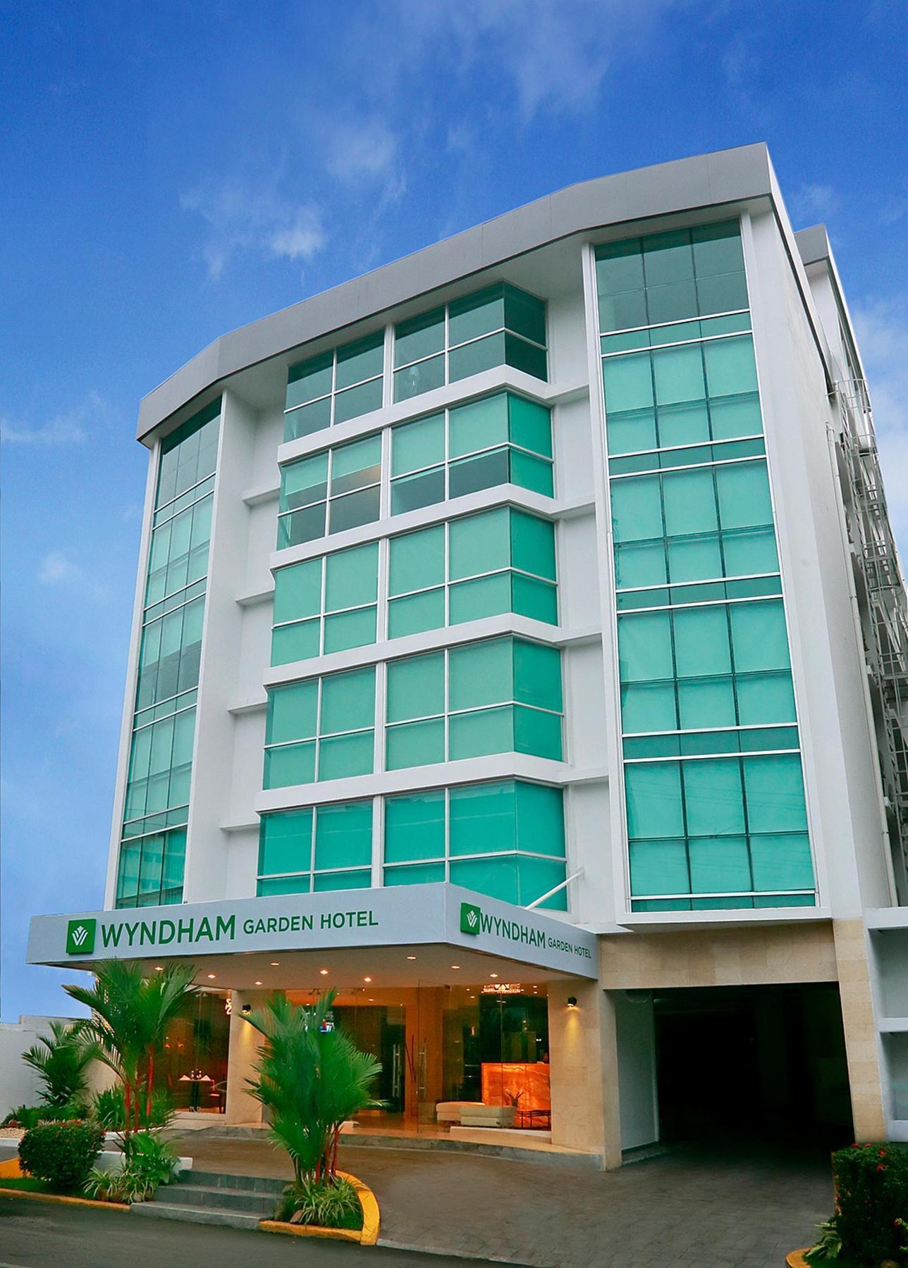 Hotel Suites Ambassador Panama City Exterior photo