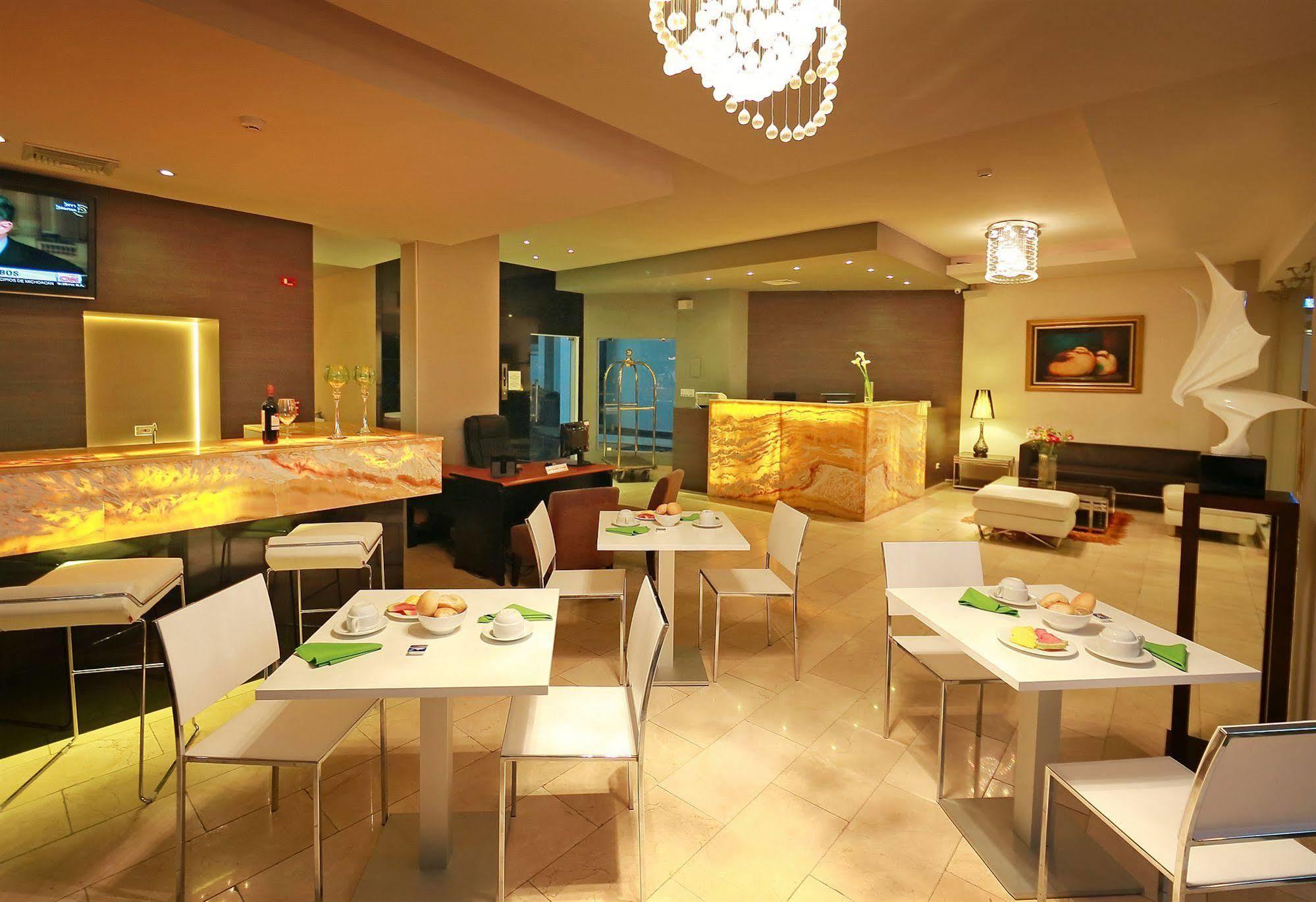 Hotel Suites Ambassador Panama City Exterior photo